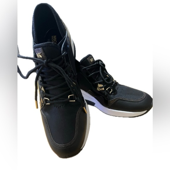 MICHAEL Michael Kors Women's Liv Trainer Logo Sneakers, 8.5M - Picture 4 of 15